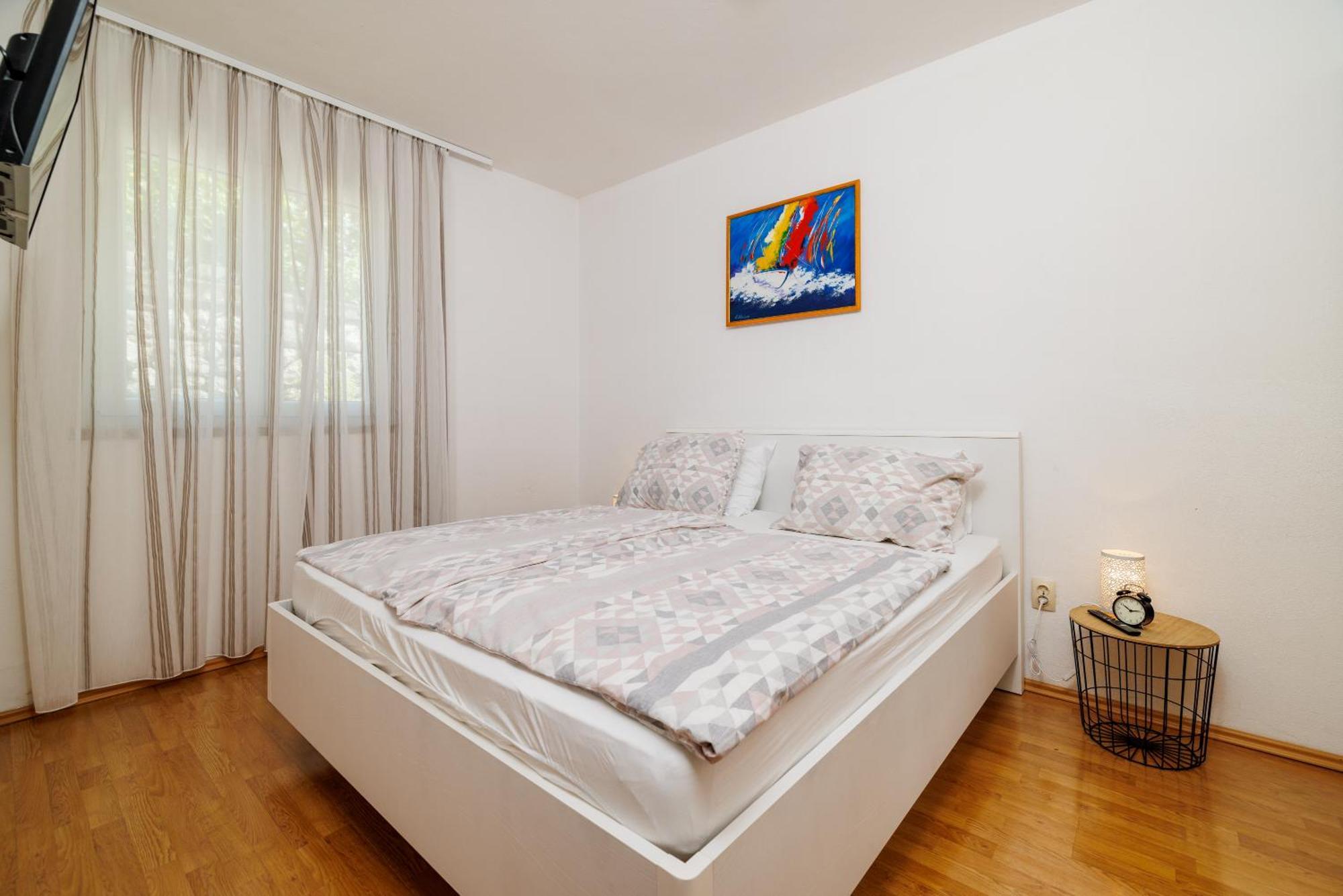Apartmani Viktorija Jadranovo Extérieur photo