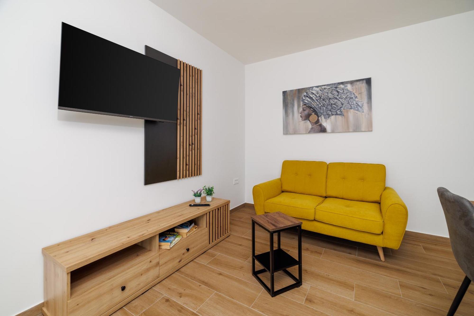 Apartmani Viktorija Jadranovo Extérieur photo
